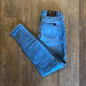 Blue skinny jeans
